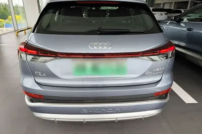 Audi Q4 e-tron 2023, 45300 км, за 20290 USD - фото 7
