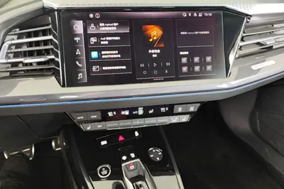 Audi Q4 e-tron 2023, 45300 км, за 20290 USD - фото 14