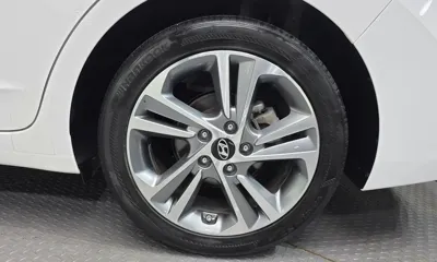 Hyundai Avante 2016, 49048 км, за 7100.98 USD - фото 21