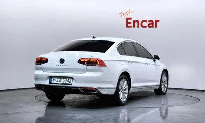 Volkswagen Passat 2021, 40191 км, за 16451.93 USD