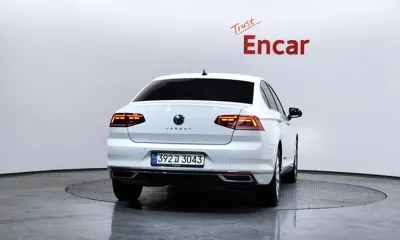 Volkswagen Passat 2021, 40191 км, за 16451.93 USD
