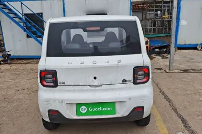 Geely Galaxy Panda 2023, 17100 км, за 5665 USD