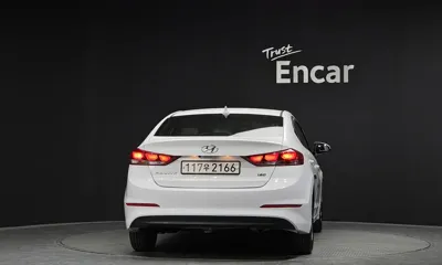 Hyundai Avante 2018, 100804 км, за 4823.26 USD