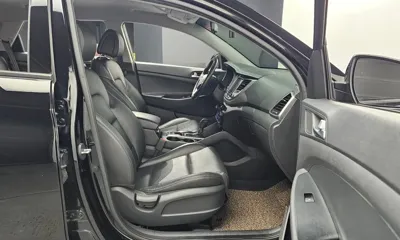 Hyundai Tucson 2016, 129889 км, за 5665.17 USD - фото 13