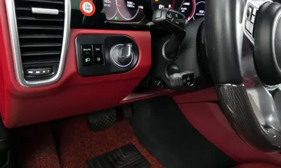 Porsche Cayenne 2020, 94397 км, за 43495.54 USD - фото 18