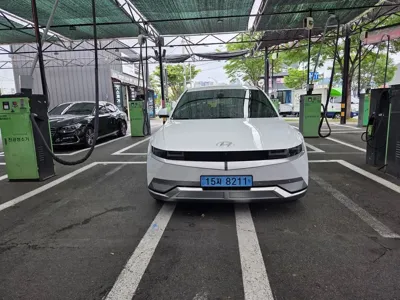Hyundai Ioniq5 2023, 105701 км, за 18084.85 USD