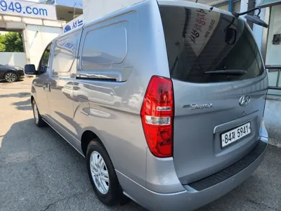 Hyundai Starex 2017, 145709 км, за 6432.98 USD