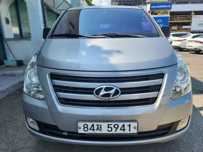 Hyundai Starex 2017, 145709 км, за 6432.98 USD