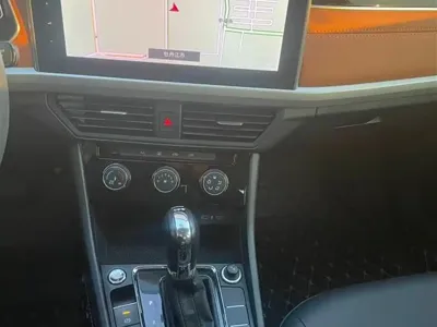 Volkswagen Bora 2023, 50000 км, за 11624.26 USD