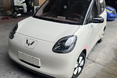 Wuling Hongguang MINIEV · 2025 год