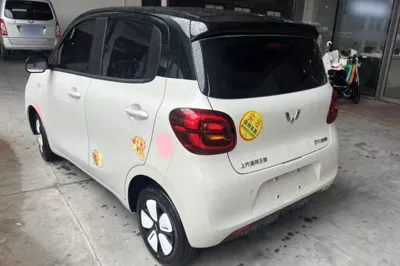 Wuling Hongguang MINIEV 2025, 8300 км, за 7216 USD