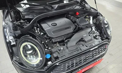 MINI Clubman 2023, 48106 км, за 17112.65 USD - фото 6