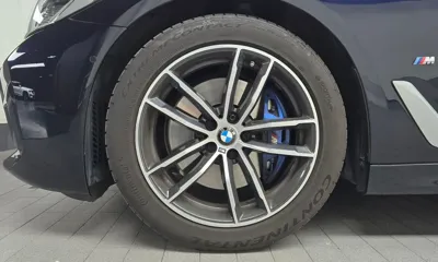 BMW 5-Series 2023, 24663 км, за 29415.67 USD