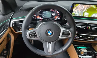 BMW 5-Series 2023, 24663 км, за 29415.67 USD - фото 12
