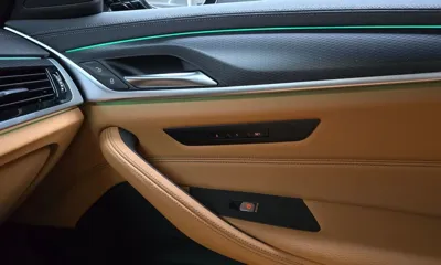 BMW 5-Series 2023, 24663 км, за 29415.67 USD - фото 32