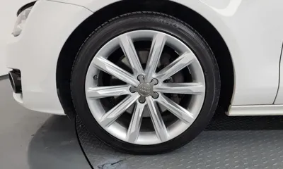 Audi A7 2014, 142961 км, за 5842.2 USD