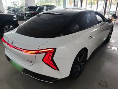 Hongqi Hongqi EH7 2024, 14700 км, за 17857.77 USD - фото 7