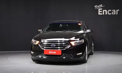 Ford Taurus 2017, 100245 км, за 4266.77 USD