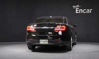 Ford Taurus 2017, 100245 км, за 4266.77 USD