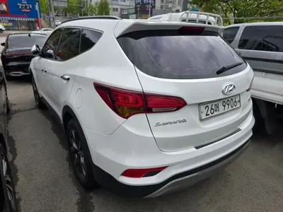 Hyundai Santafe 2016, 185877 км, за 8402.26 USD