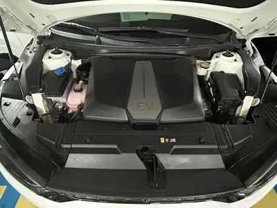 Kia EV6 2023, 71633 км, за 23778.51 USD - фото 6