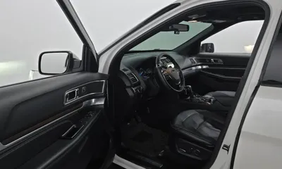 Ford Explorer 2018, 69216 км, за 10246.97 USD - фото 10