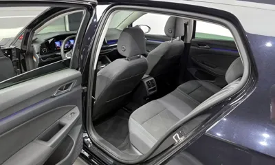 Volkswagen Golf 2022, 63454 км, за 20860.91 USD - фото 11