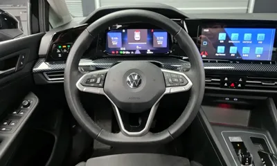 Volkswagen Golf 2022, 63454 км, за 20860.91 USD - фото 13