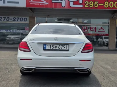 Mercedes-Benz E-Class 2017, 87186 км, за 12143.89 USD