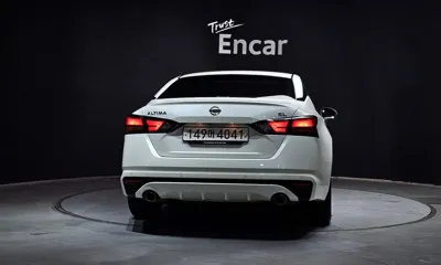 Nissan Altima 2019, 129966 км, за 8385.88 USD