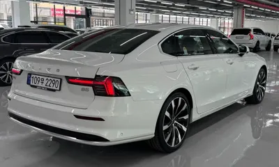 Volvo S90 2026, 788 км, за 39070.12 USD