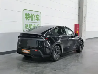 Tesla Model Y 2025, 13200 км, за 35446.63 USD