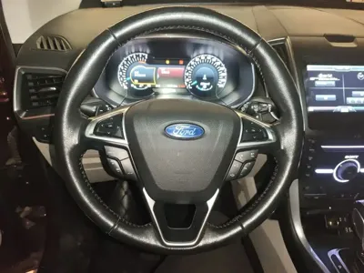 Ford Edge 2015, 92700 км, за 7592.55 USD