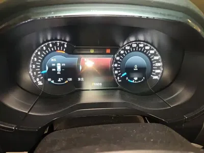 Ford Edge 2015, 92700 км, за 7592.55 USD