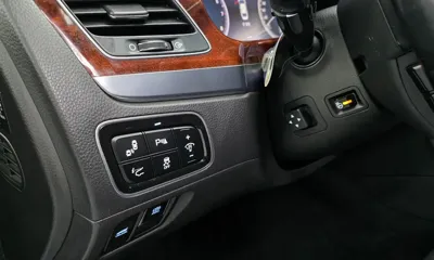 Hyundai Equus 2015, 193623 км, за 5231.78 USD - фото 13