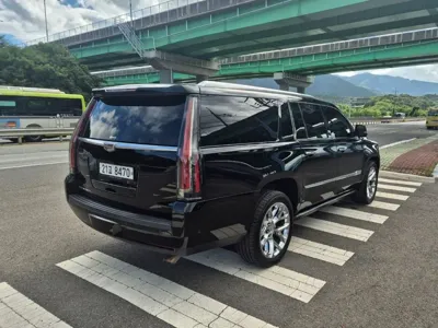 Cadillac Escalade 2017, 179081 км, за 24437.07 USD - фото 19