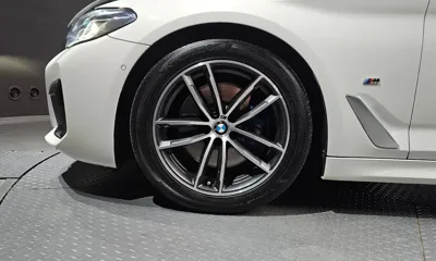 BMW 5-Series 2021, 75382 км, за 23778.51 USD
