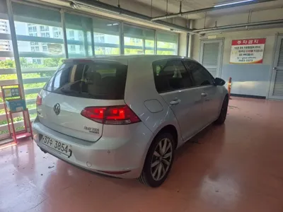 Volkswagen Golf 2013, 177999 км, за 4529.34 USD
