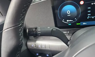 Hyundai Kona 2023, 5120 км, за 25978.34 USD - фото 30