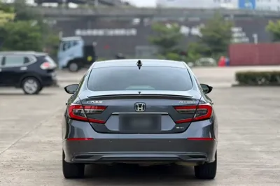 Honda Accord 2022, 62100 км, за 21024 USD