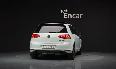 Volkswagen Golf 2014, 141824 км, за 9915.4 USD