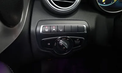 Mercedes-Benz C-Class 2021, 96438 км, за 17657.87 USD - фото 16