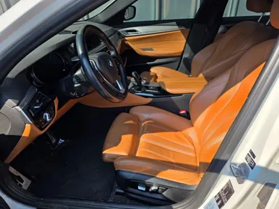 BMW 5-Series 2018, 122173 км, за 13456.74 USD