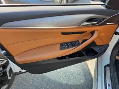 BMW 5-Series 2018, 122173 км, за 13456.74 USD