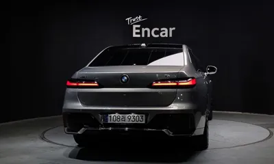 BMW 7-Series 2025, 20143 км, за 73615.67 USD