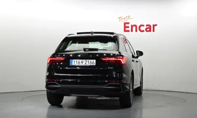 Audi Q3 2025, 1040 км, за 31836.68 USD