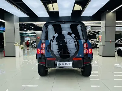 Land Rover Defender 2021, 59000 км, за 71256.61 USD - фото 6