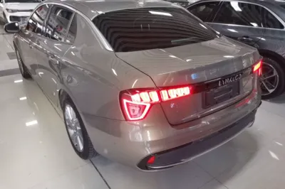 Lynk & Co 03 2018, 71800 км, за 8955 USD - фото 4
