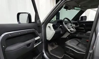 Land Rover Defender 2020, 94698 км, за 31203.27 USD - фото 10