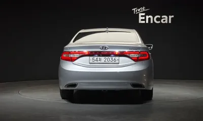 Hyundai Grandeur 2011, 185789 км, за 3085.2 USD
